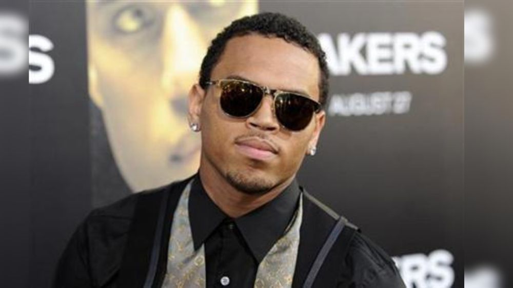Chris apologizes for his rude & mean outburst to Grammys loss