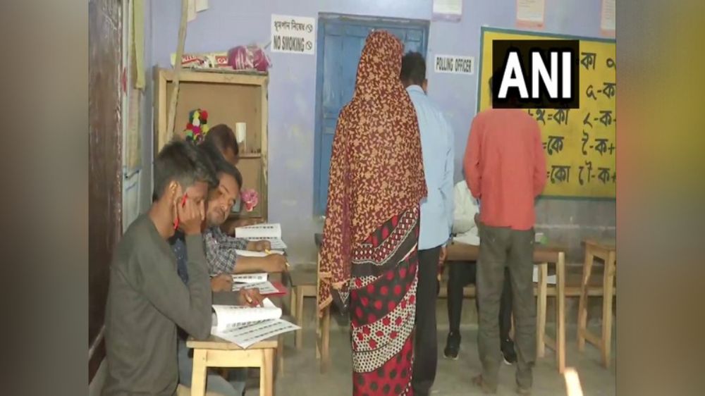 Sagardighi bypolls: 31.92% voter turnout recorded till 11 am, says EC Sagardighi bypolls: 31.92% voter turnout recorded till 11 am, says EC