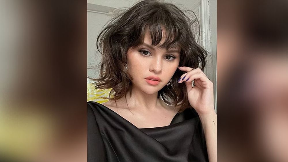 Selena opens up about fluctuating weight as she slams body shamers