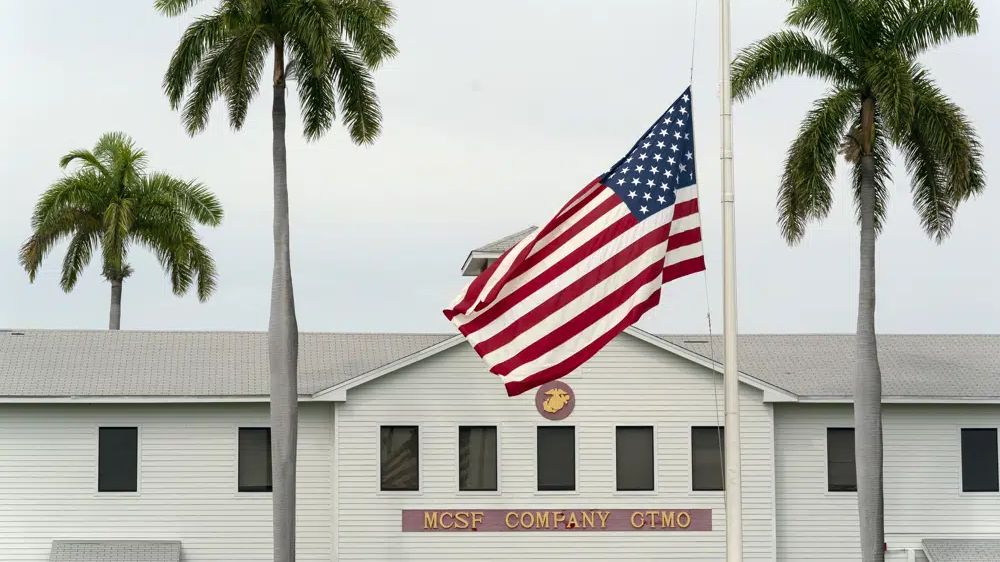 Two Pakistanis leave Guantanamo after 20 yrs without charges