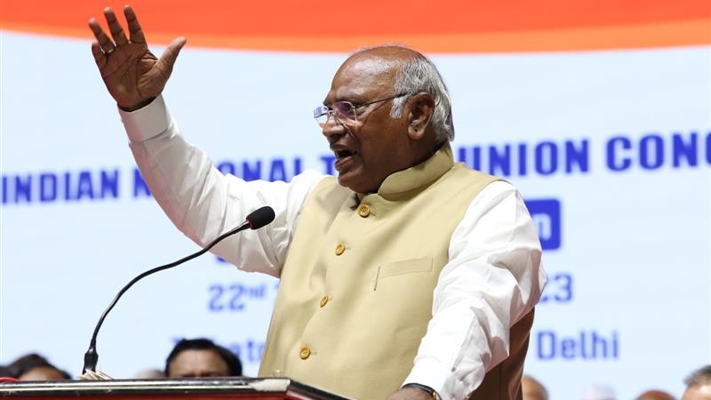 Cong-led govt will come at Centre in ’24: Kharge