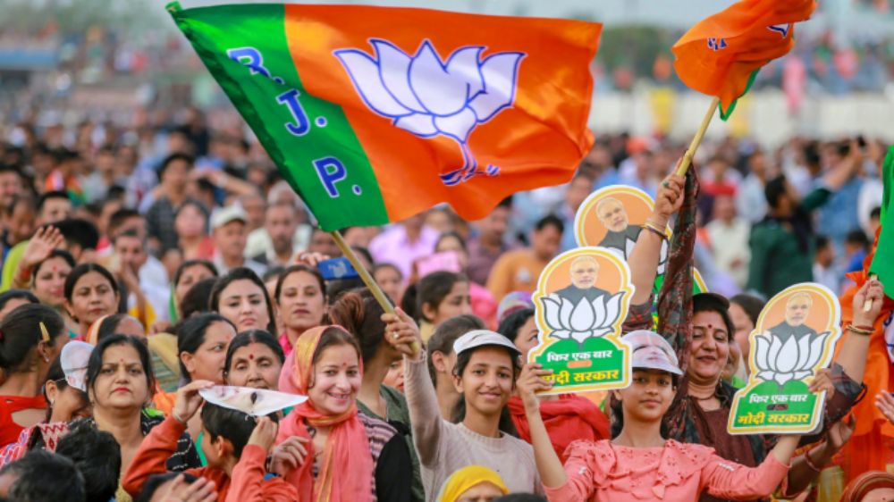 Editorial: Politics of the personality cult Editorial: Politics of the personality cult