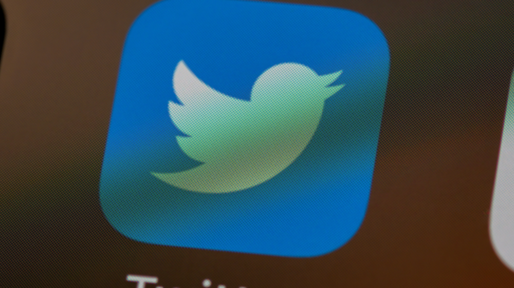 ‘Trouble’ fixed, Twitter back after brief outage on iOS ‘Trouble’ fixed, Twitter back after brief outage on iOS