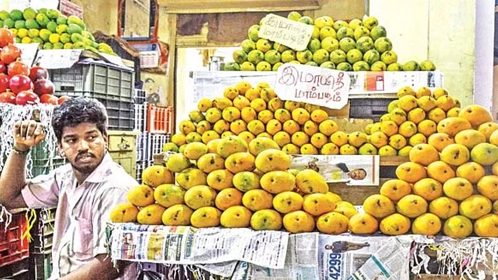 Rain impacts fruit sale at Koyambedu market