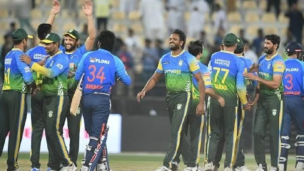 Asia Lions start strong, defeat India Maharajas by nine runs