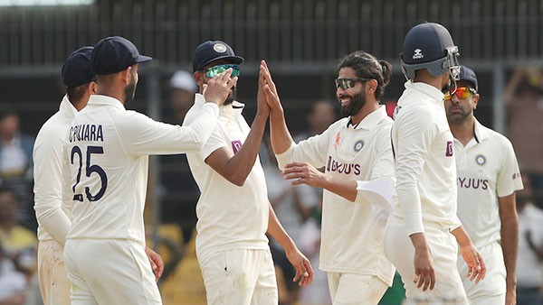 Australia ahead in the Third Test, India have their task cut out