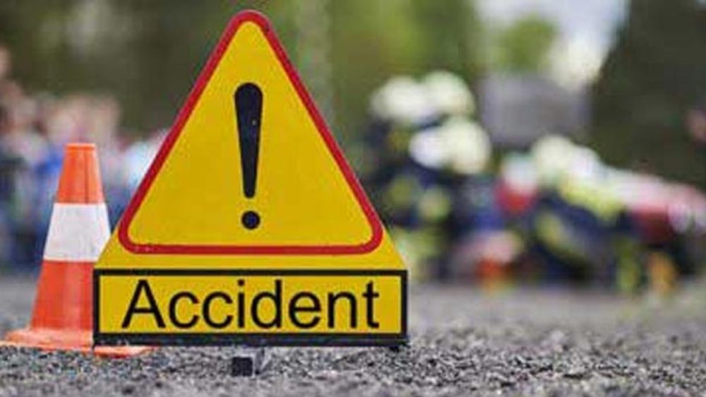 Siblings on two-wheeler killed as car rams from behind on Medavakkam flyover