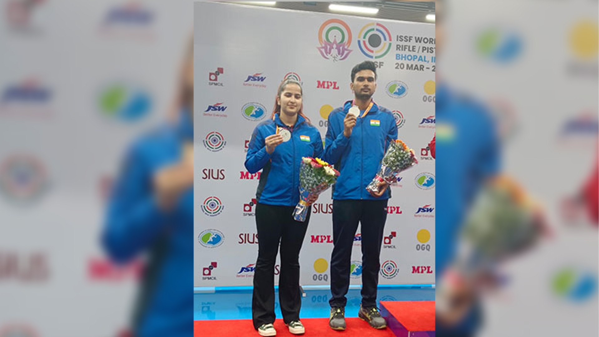 Varun Tomar-Rhythm Sangwan bag 10m air pistol mixed team silver