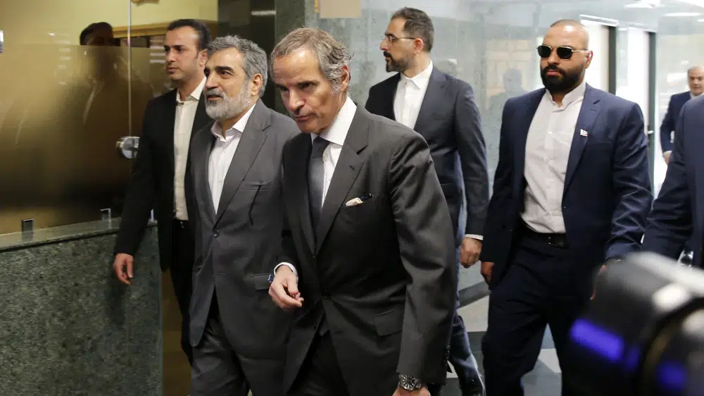 UN nuclear head meets with Iranians amid enrichment concerns