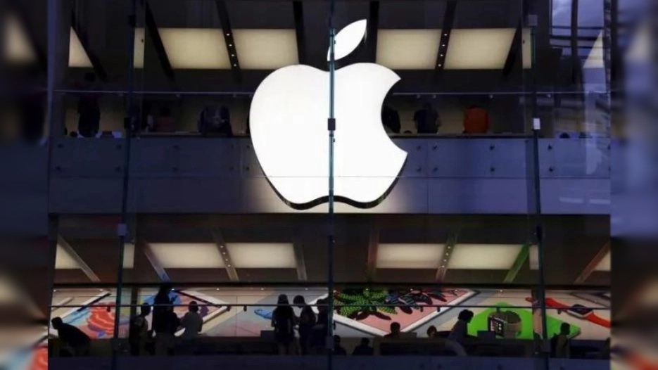 Apple experimenting with language-generating AI in ChatGPT era