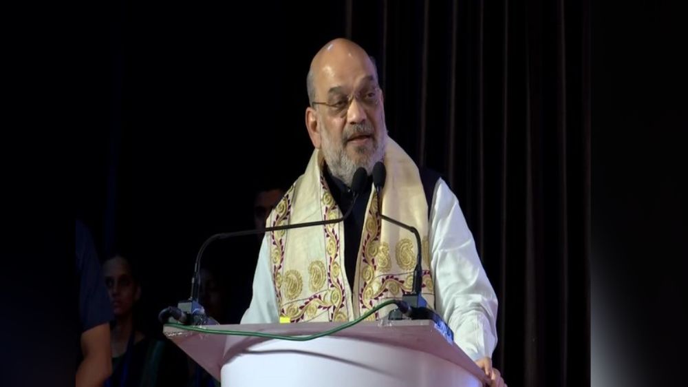 Do anything in life, but dont leave your mother tongue: Shah in Guj