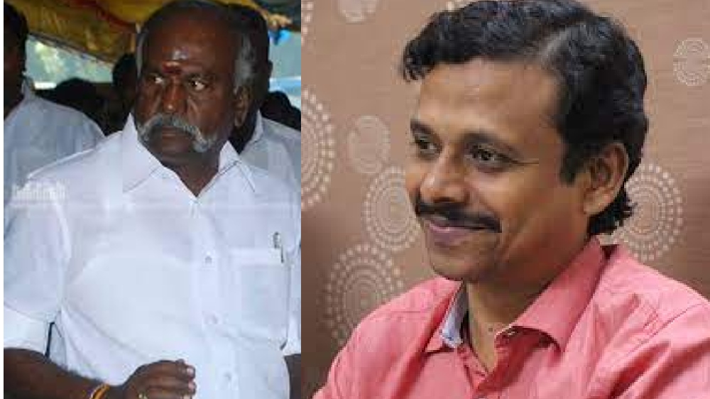 AMMK functionaries join AIADMK at EPS residence AMMK functionaries join AIADMK at EPS residence