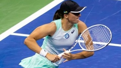 Indian Wells: Swiatek rolls past Claire Liu in opener