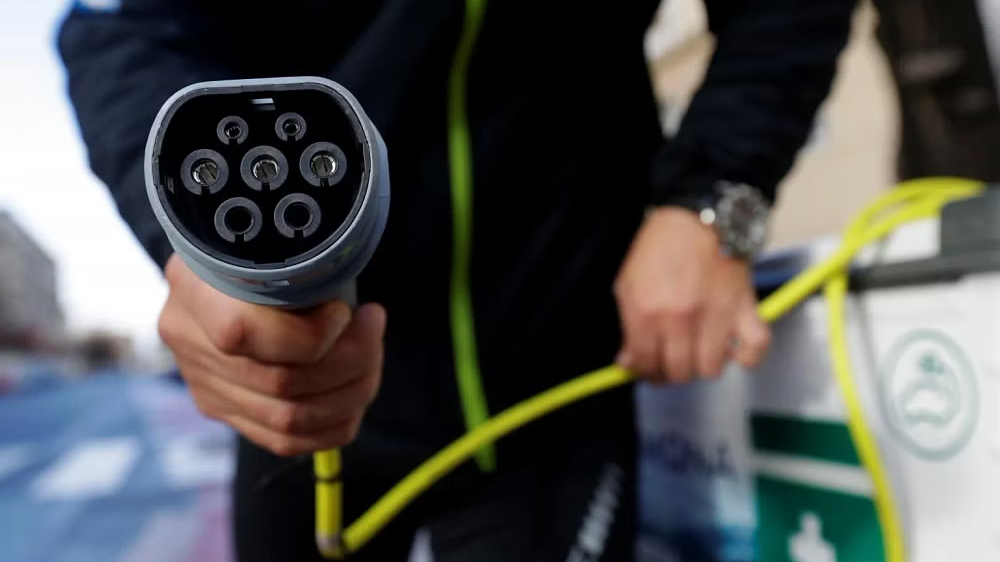 Commercial vehicle owners are not keen on switching to EVs: Survey