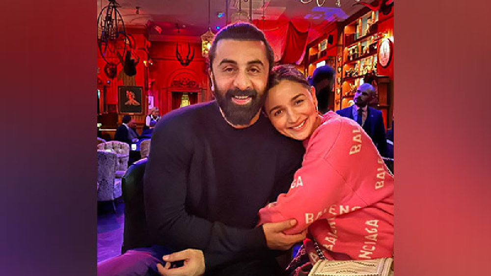 Alia Bhatt shares pics from her 30th birthday celebration