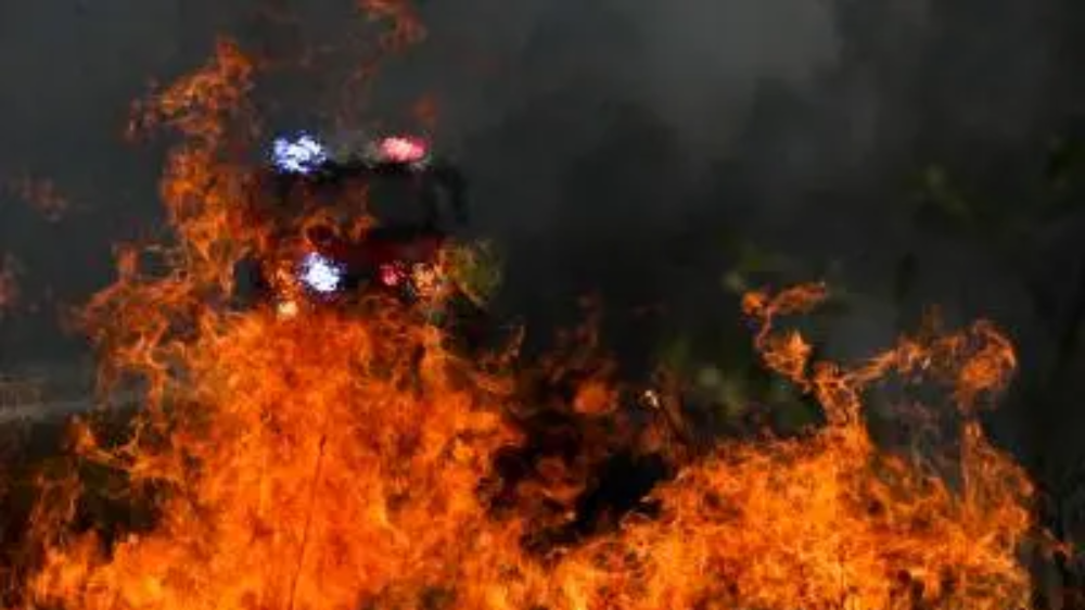 Fire danger rises in Aus state amid severe weather conditions