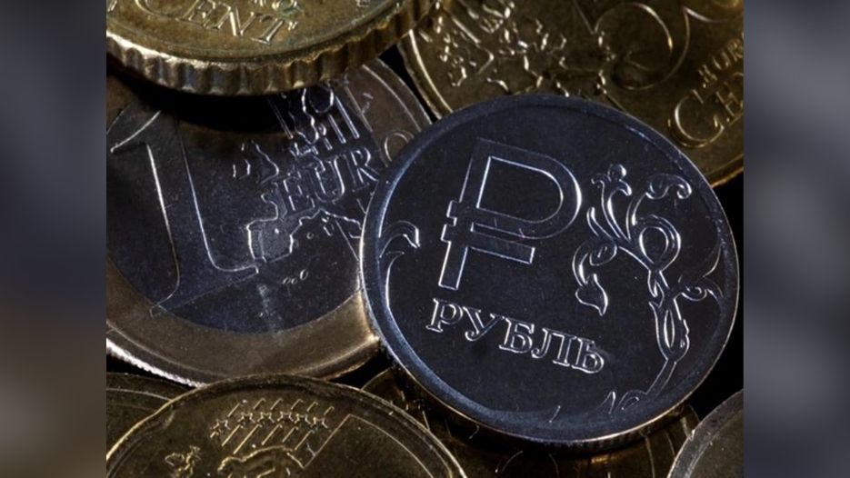 Rouble steadies after touching lowest since March 21 vs dollar