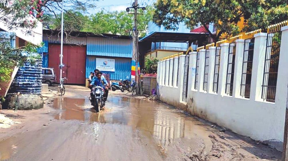 Maduravoyal residents seek quick repair of battered Gandhi Street