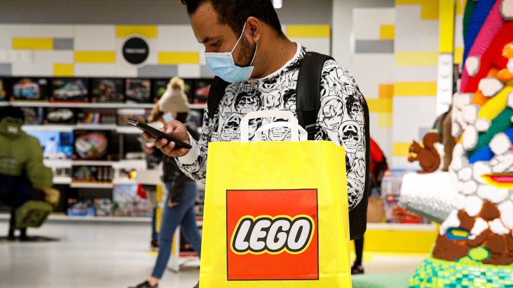 Lego profits, sales up despite raised prices