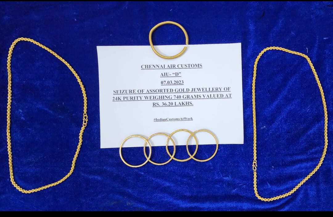 Customs seize gold worth Rs 36.20L from Malaysian woman Customs seize gold worth Rs 36.20L from Malaysian woman