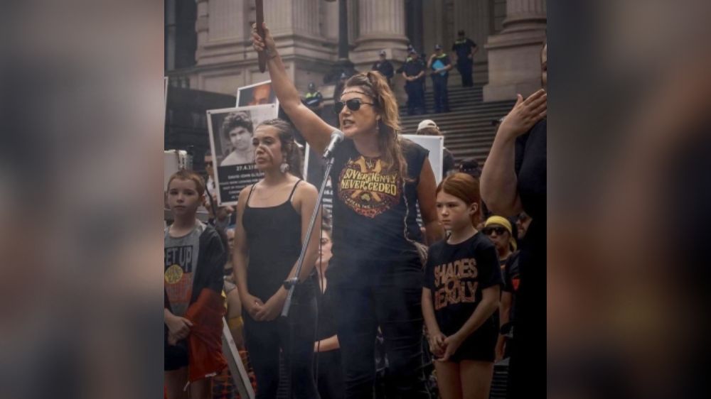 Aus police launch probe into manhandling of Indigenous Senator