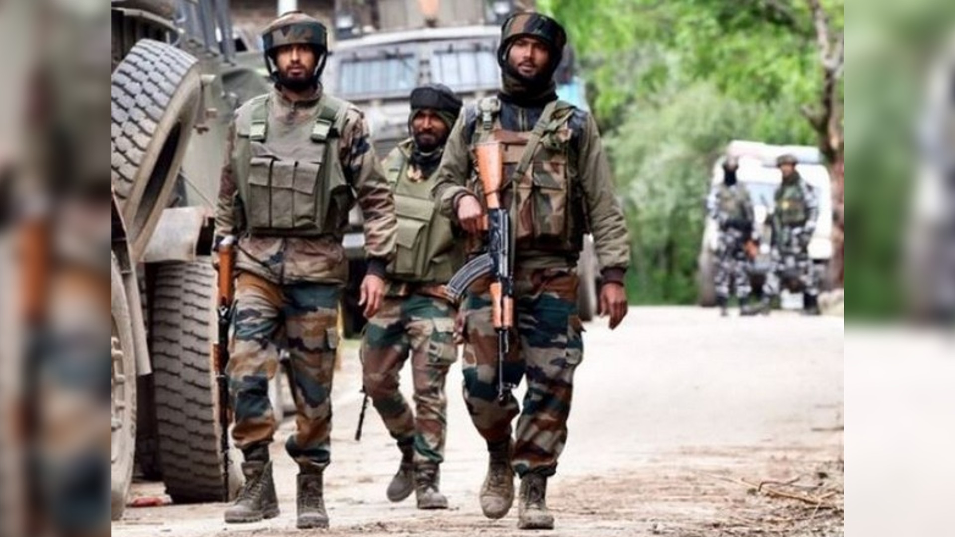 JK: Encounter breaks out at Mitrigam area of Pulwama