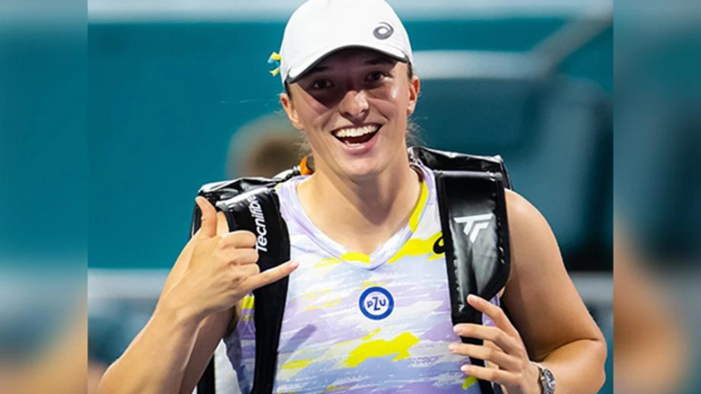 Swiatek calls for more support for Ukrainian players