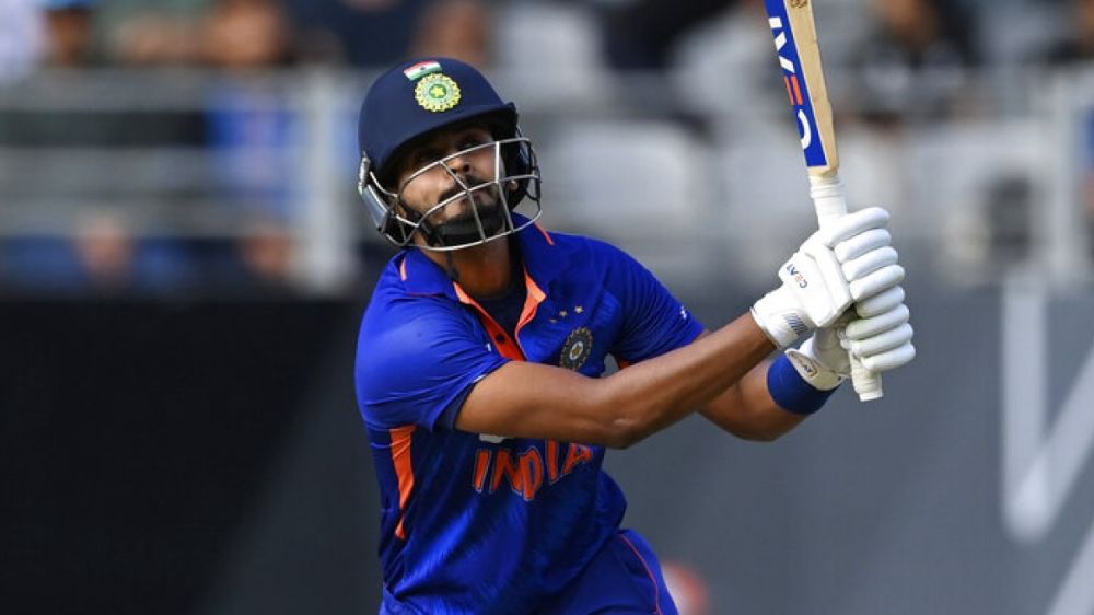 Shreyas does not come out to bat due to back pain