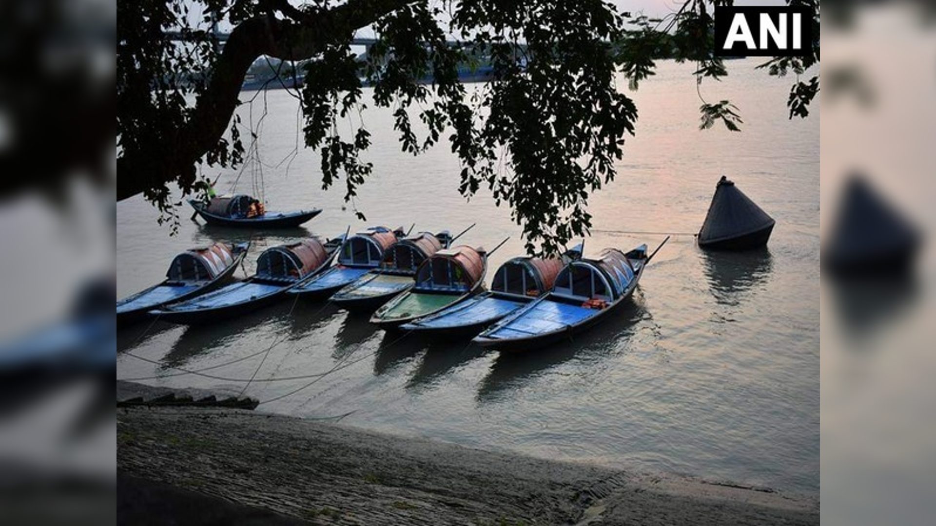 Mamata Banerjee to perform Ganga Aarti at Baje Kadamtala Ghat today
