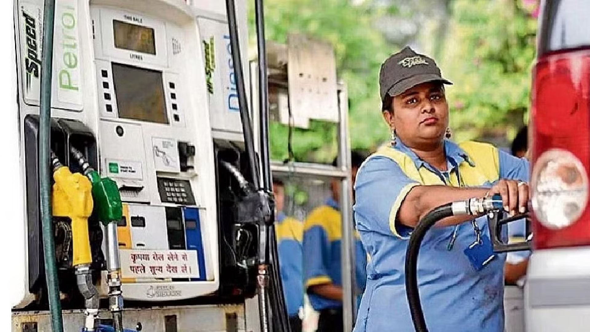 Petrol, diesel prices remain unchanged for 299th day in Chennai