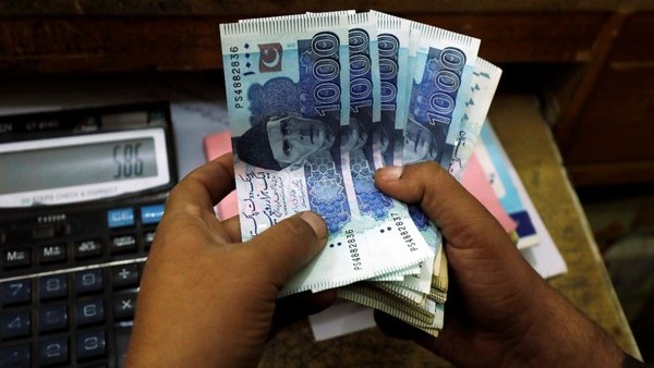 Pakistan: Inflation hits highest level on record