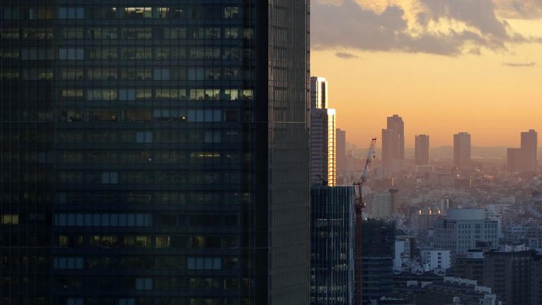 Japans big firms offer largest pay rises in decades