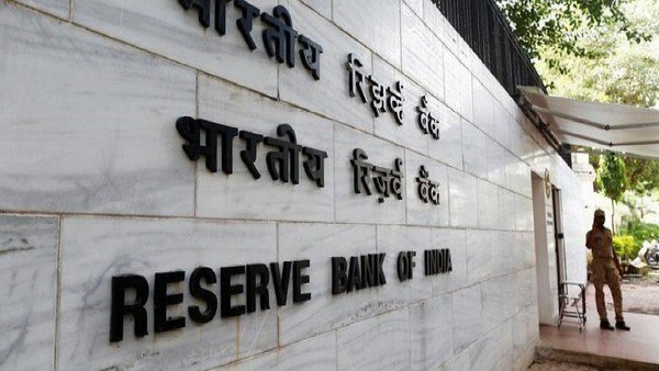 RBI directs all banks to keep branches open till March 31