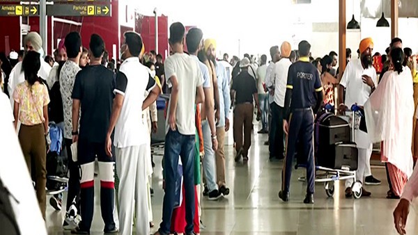 Under Digi Yatra, passengers data stored in their own devices