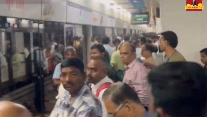 Metro services in Central & Airport route suspended due to tech issues