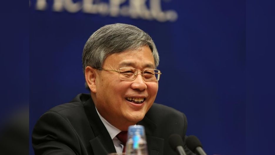 China banking regulator chairman meets StanChart CEO