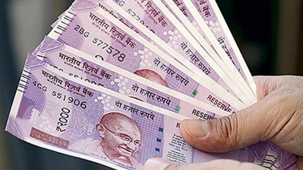 Rupee falls 11 paise to close at 82.60 against US dollar