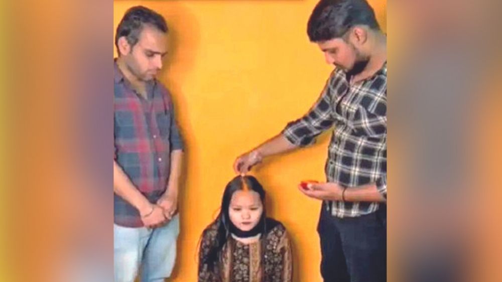 DeTect: Video of polygamy goes viral; debunked as scripted