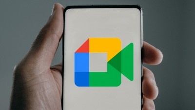 Google Meets new feature lets admins provide custom background pics