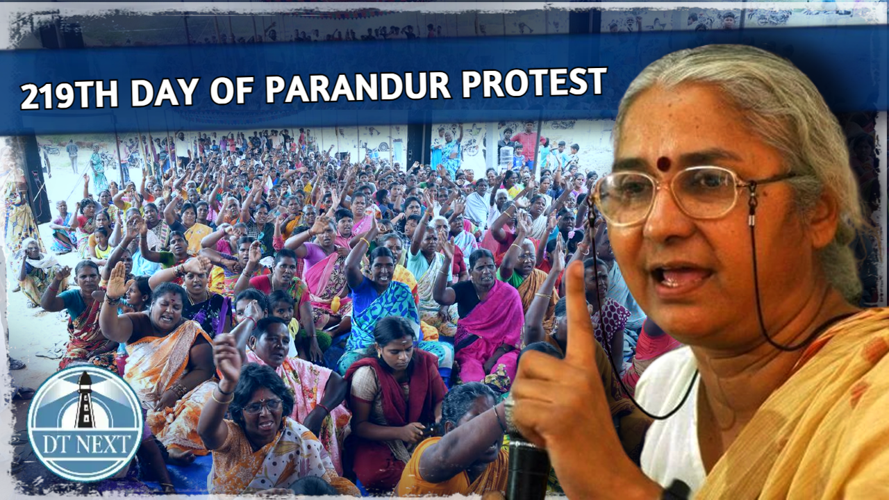 Medha Patkar joins on 219th day of Parandur protest Medha Patkar joins on 219th day of Parandur protest
