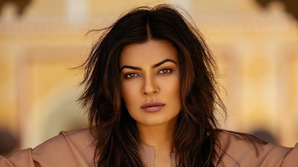 Sushmita Sen suffers heart attack, undergoes angioplasty