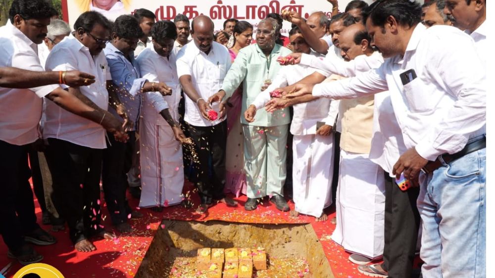 Ma Su lays foundation stone for new buildings at Govt Arts College