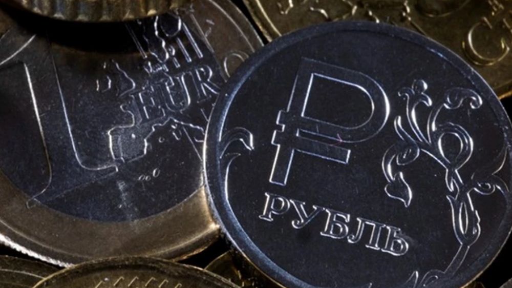 Russian rouble weakens as tax payments end