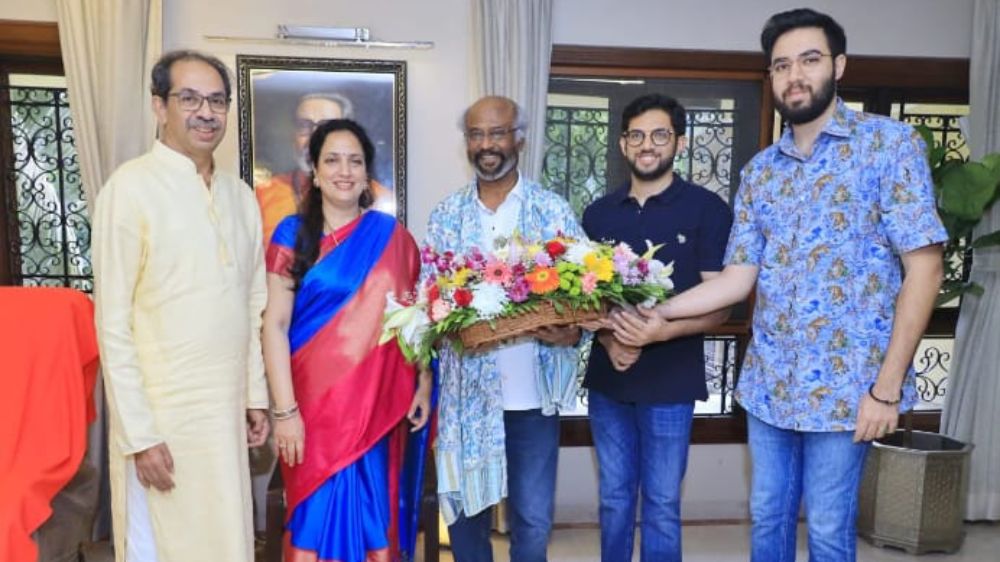 Rajinikanths visit delights Uddhav Thackeray family