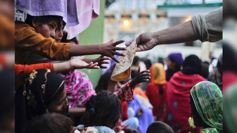 Flour crisis hits people in Pakistan hard during Ramzan Flour crisis hits people in Pakistan hard during Ramzan