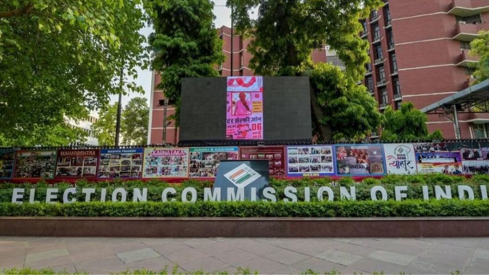 Ktaka polls: Case filed against OPS candidate for submitting fake docus