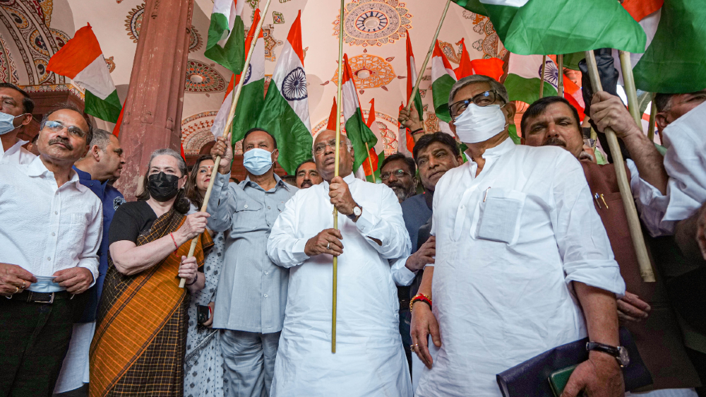 Opposition parties take out Tiranga March from Parliament
