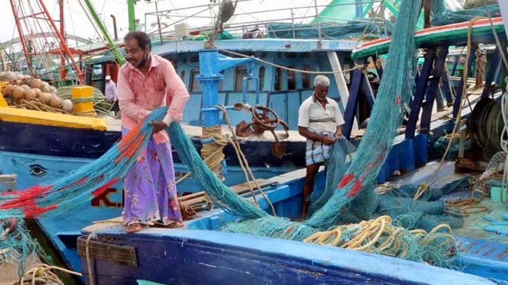 TN coastal police to probe assault on fishermen by Lankan Navy TN coastal police to probe assault on fishermen by Lankan Navy