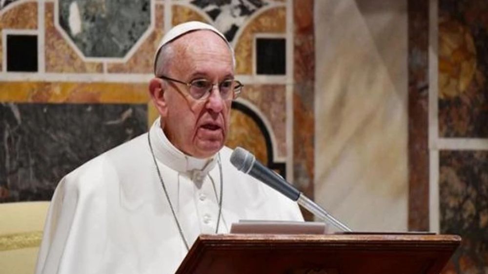 Pope presents shards from cross of Christ for King Charles coronation