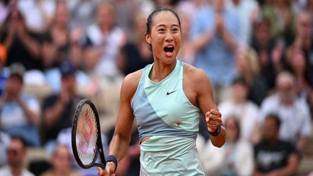 Zheng Qinwen bests Parks in Stuttgart Open, sets Swiatek meeting